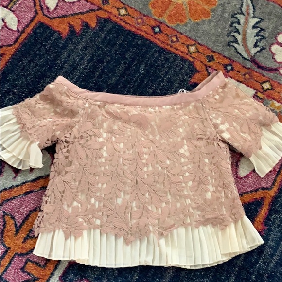 NWOT Dress Forum strapless shirt size M. - Picture 2 of 2